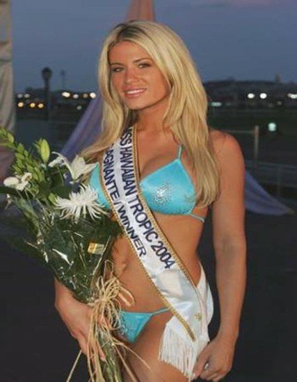 Miss Hawaiian Tropic – Ashley