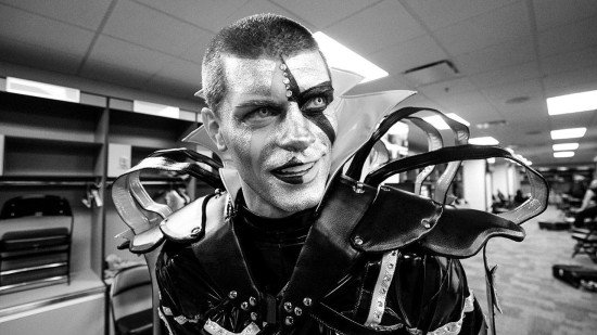 Stardust Smilling pose For Photo