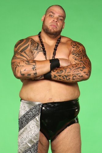 brodus clay poses for
